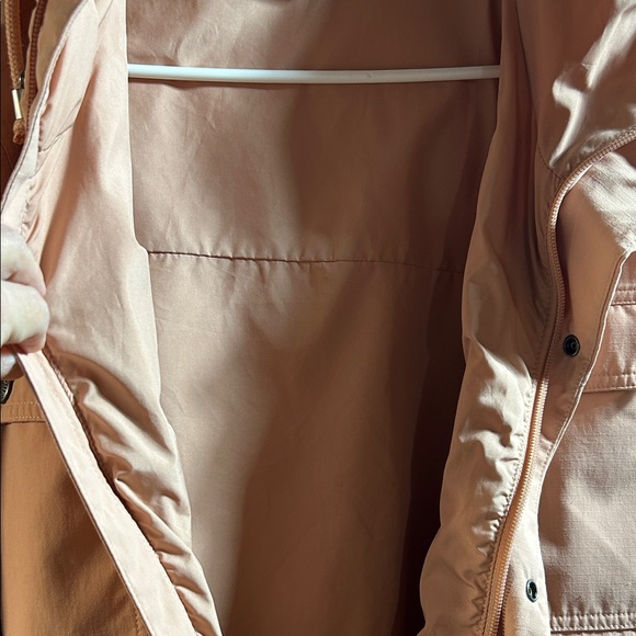 The North Face Men's salmon/peach color  Field Jacket - Picture 5 of 6